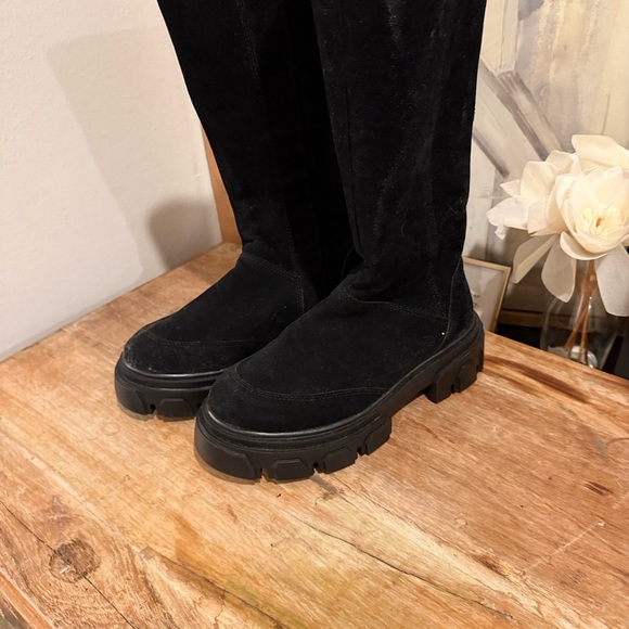 FARM Rio Black Boots with Multicolor Pattern - Picture 2 of 5